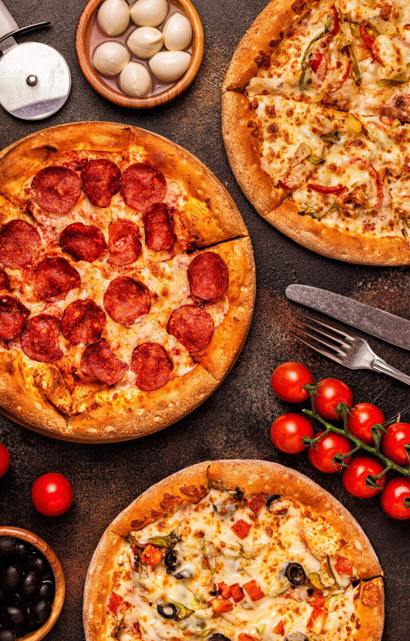 set-different-pizzas-pepperoni-vegetarian-chicken-with-vegetables (5)